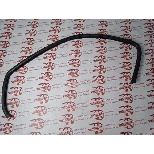 Уплотнитель окна передней левой двери Opel Vivaro 2007-2014 93850826